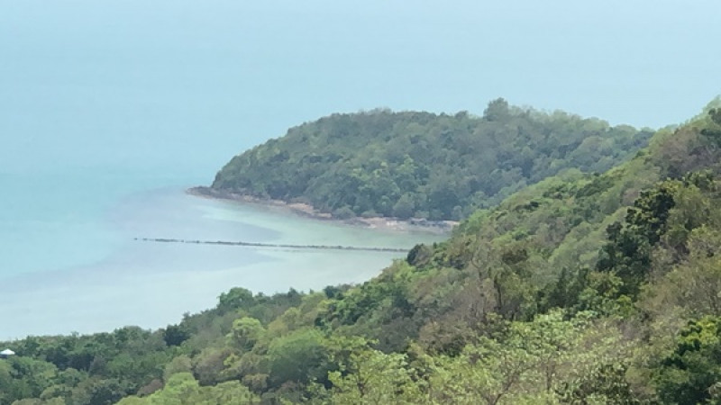 "เกาะพะลวย" เกาะพลังงานสะอาดแห่งแรกของไทย สถานที่ท่องเที่ยวน้องใหม่ของ จ.สุราษฎร์ฯ