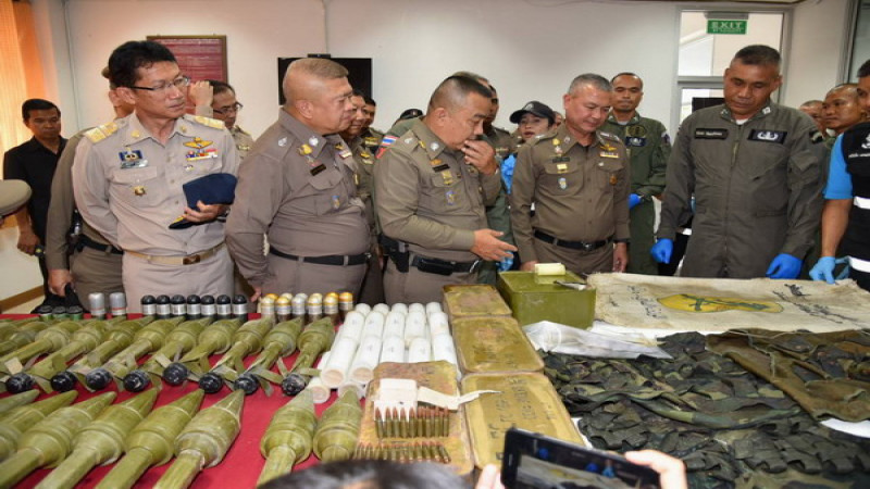 ตำรวจศรีสะเกษ เตรียมส่งอาวุธสงคราม ตรวจหาดีเอ็นเอคนร้าย หลังพบถูกทิ้งในคลอง