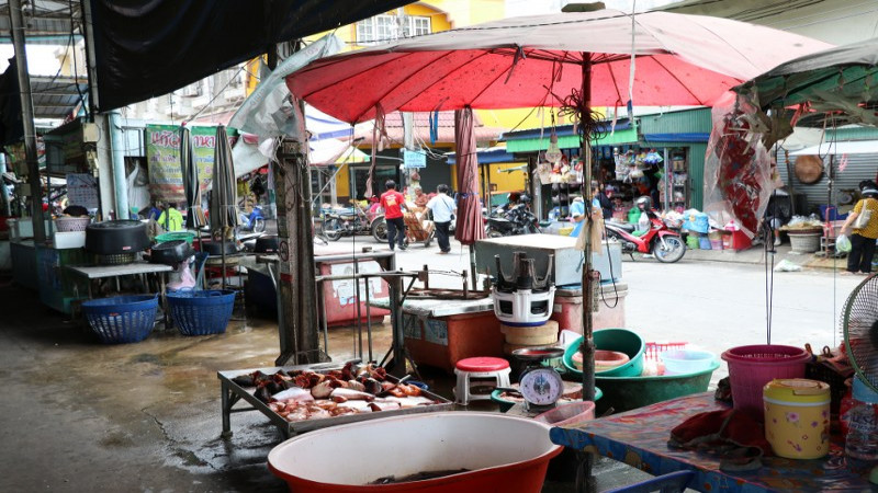 เทศบาลเมืองสิงห์บุรี จัดระเบียบ-ปรับปรุง ตลาดสดปลาใหม่