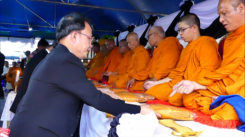 ชุมพร จัดพระพิธีธรรมสวดพระอภิธรรมศพ "พลเอกเปรม"