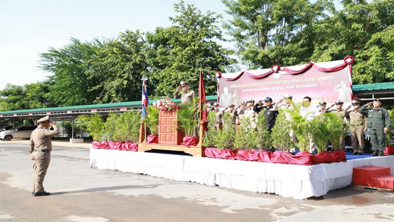 "ตำรวจสุโขทัย" ปล่อยแถวกวาดล้างอาชญากรรมช่วงลอยกระทง