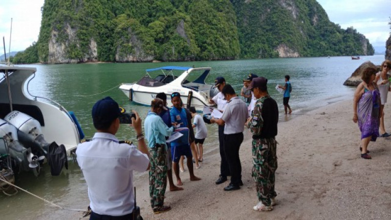 "เจ้าท่าพังงา" ตรวจเข้ม! ท่าเรือ -โป๊ะเทียบเรือ รับเทศกาลลอยกระทง สร้างความเชื่อมั่นให้ประชาชนและนักท่องเที่ยวจำนวนมาก