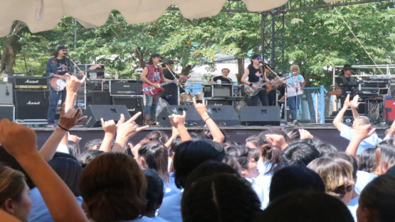 "คาราบาว" เล่นคอนเสิร์ตกลางเรือนจำเมืองกรุงเก่า "สร้างแรงใจด้วยดนตรีเพื่อคืนคนดีสู่สังคมโดยวงคาราบาว"