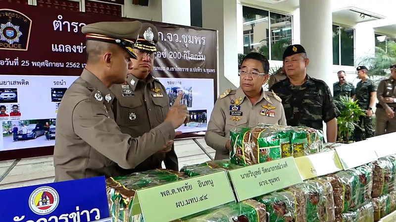 จับกุม "ขบวนการขนไอซ์ล็อตใหญ่" ผ่านชุมพร พร้อมยึดของกลางเพียบ