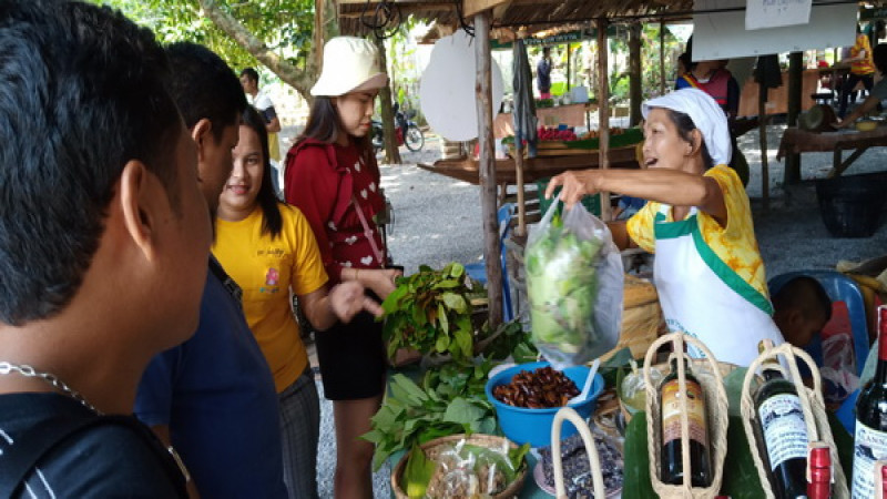 เมืองคอนเปิด "หลาดสวนปัญ" ชูสิ้นค้าชุมชน สร้างอาชีพ สร้างรายได้เกษตรกร