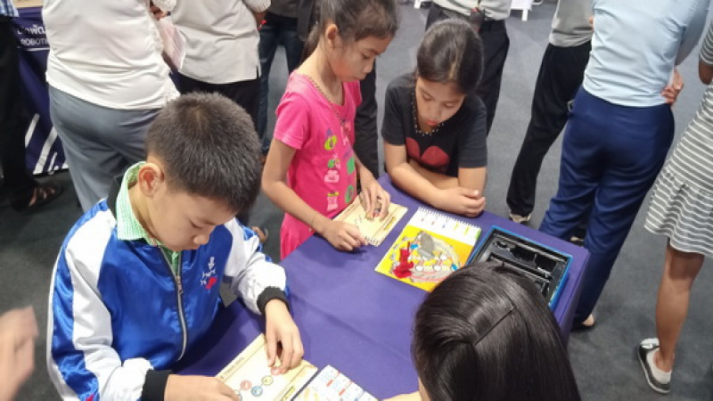 เชฟรอน-อพวช. จับมือโรบินสัน จัดนิทรรศการ “ Enjoy Science Careers : สนุกกับอาชีพวิทย์ 3 ”  ที่ จ.นครศรีธรรมราช