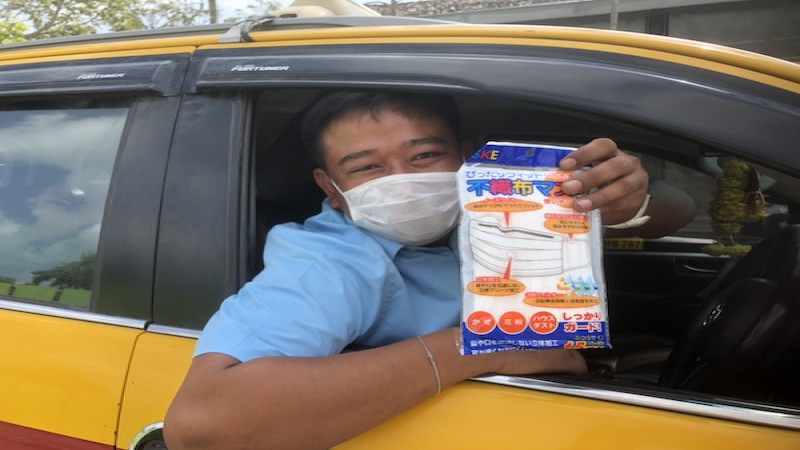 โชเฟอร์รถแท็กซี่เกาะสมุย เพิ่มความปลอดภัย หวั่นติดเชื้อไวรัสอู่ฮั่นจากผู้โดยสาร