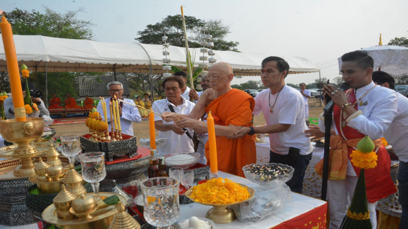 "เจ้าอาวาสวัดบุดดา" เป็นประธานในพิธีบวงสรวงสร้างรูปปั้นปูนสด "หลวงปู่ บุดดาถาวโร"