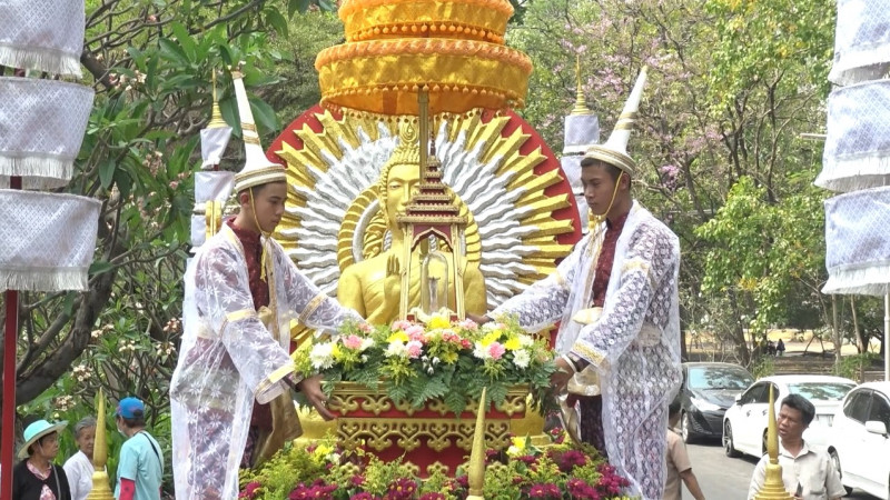 สืบสานประเพณี แห่พระเขี้ยวแก้ว พระพุทธบาทสระบุรี