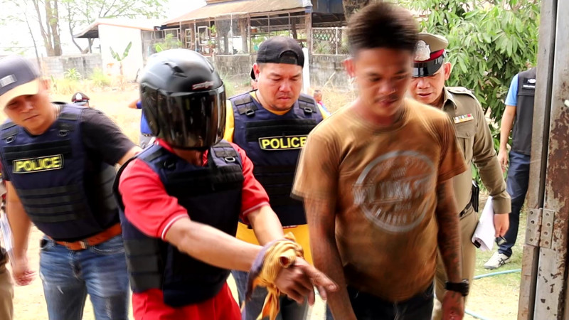 ตร.คุมตัว "สามีโหด" ทำแผนใช้ไม้ธรณีประตูฟาดภรรยาเสียชีวิต