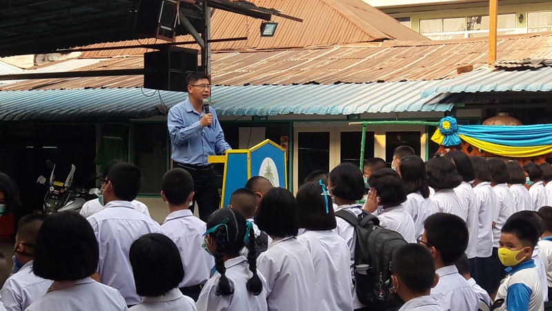 "โรงเรียนพิทักษ์ศิษย์วิทยา"  จัด big cleaning ตั้งแอลกอฮอล์ฆ่าเชื้อทุกจุดรอบโรงเรียน ป้องกันเชื้อไวรัสโควิด-19