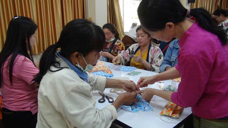 อบต.เจดีย์ชัย จับมือ พัฒนาฝีมือแรงานจังหวัดน่าน เปิดสอนทำหน้ากากอนามัย แก่ชาวบ้าน 10 ชุมชน