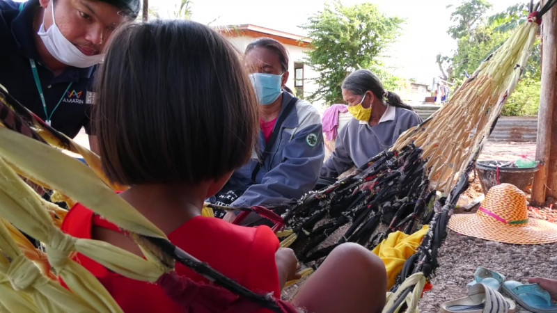 เพื่อนบ้านเผย! พฤติกรรม "ลุงโหด" ปิดบ้านทุบตี "เด็กวัย 7 ขวบ" จนตาบวมปูด