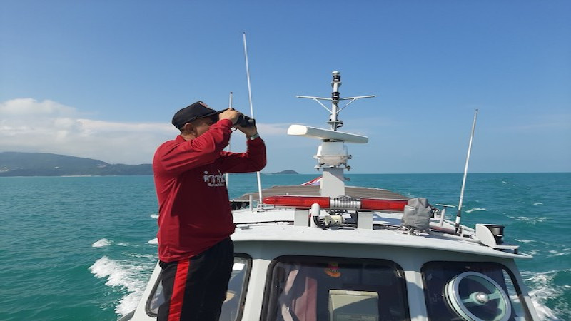 "ตำรวจน้ำเกาะสมุย" พร้อมกำลังออกค้นหา "ร่างลูกเรือวีนัส 21" ตกทะเลหายสาปสูญ ยังไร้วี่แวว