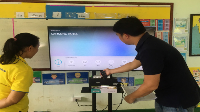 สพฐ.เขต3 กาญจนบุรี เร่งติดตั้งระบบไฟฟ้าและทีวีเพื่อการศึกษา DLTV ให้ครูโรงเรียนกองม่องทะ สาขาบ้านเกาะสะเดิ่ง