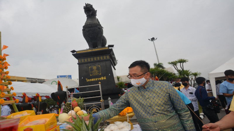 สุดยิ่งใหญ่ ! พิธีบวงสรวงครบรอบ 9 ปี "ไกรสรราชสีห์" สัญลักษณ์สำคัญเมืองสิงห์บุรี