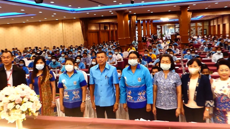 "รองผู้ว่าฯชุมพร" ร่วมประชุมเครือข่ายสถิติร่วมสานสัมพันธ์มาดี โครงการสำมะโนประชากรและเคหะ