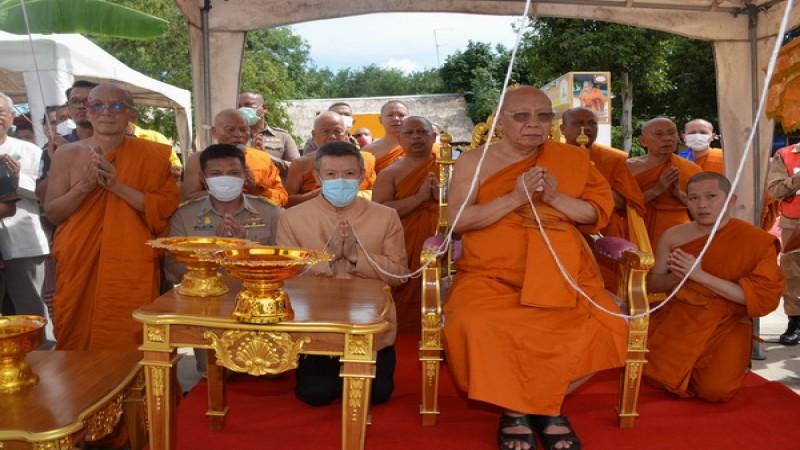 "เจ้าประคุณสมเด็จพระมหาธีราจารย์" เททองหล่อรูปเหมือนหลวงปู่สรวงเทวดาเดินดิน