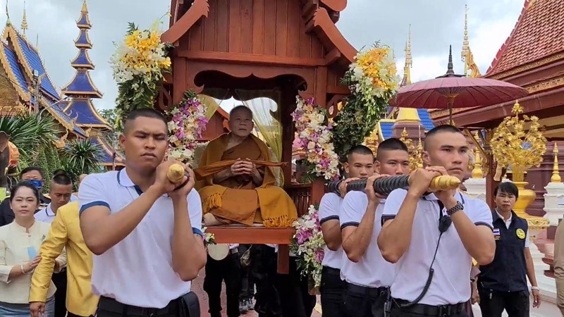 "ศิษยานุศิษย์" แห่ร่วมงานวันกตัญญูบูรพาจารย์ 62 ปี พระมงคลพัฒนพิธาน ครูบาญาณทิพย์