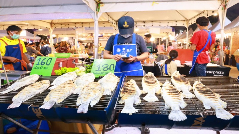 รองผู้ว่าฯระยอง เปิดงาน Special Exotic Market  มหกรรมอาหารที่สุดของกิน Street Food