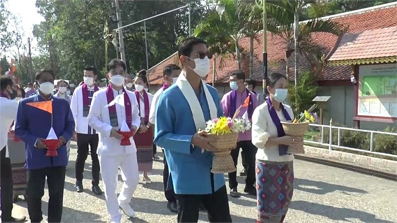 ม.พะเยา ร่วมกับเทศบาลเมืองพะเยา จัดประเพณีตานข้าวใหม่ใส่บาตรหลวง ตานข้าวทิพย์พระเจ้าตนหลวง