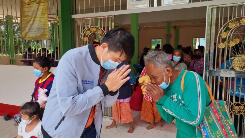 "รมช.กระทรวงคมนาคม" รุดช่วยเหลือผู้สูงอายุจังหวัดนครราชสีมา เผย! รัฐบาลห่วงใยสุขภาพร่างกายผู้สูงอายุ