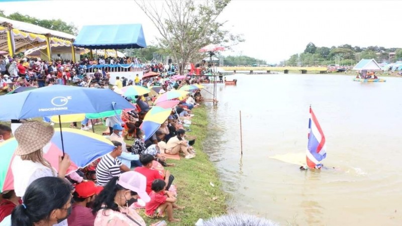 “เรือแม่ศรีอารุณี 2“ คว้าถ้วยพระราชทาน สมเด็จเจ้าฟ้าฯ กรมพระศรีสวางวัฒน ในการแข่งขันเรือยาวประเพณีขึ้นโขนชิงธง ประจำปี 2565