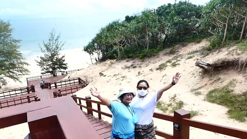 ผู้ว่าฯ ชุมพร ได้เดินทางไปยัง GRAND SAND DUNE เนินทรายงาม ผลักดันเป็นแหล่งท่องเที่ยว