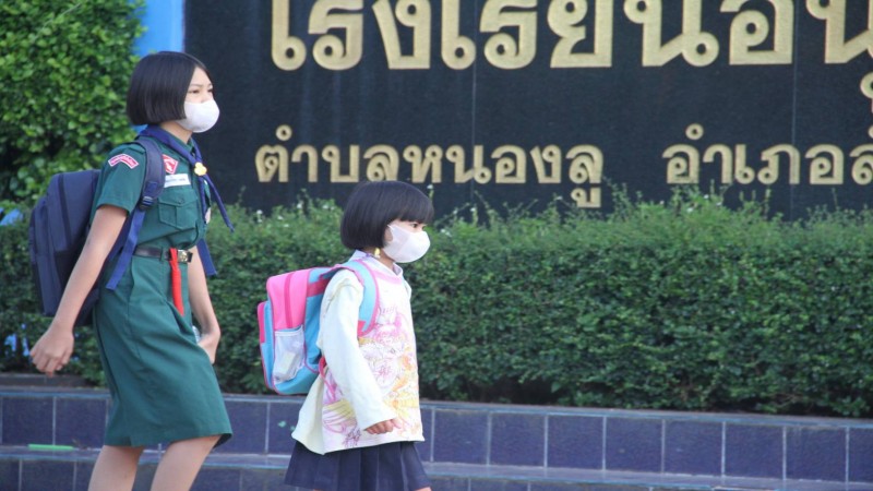 สาธารณสุขอำเภอสังขละบุรี ฝากเตือนประชาชนรักษาสุขภาพหลังอากาศเริ่มกลับมาหนาวอีกครั้ง โดยเฉพาะผู้สูงอายุ เด็กเล็ก ต้องเฝ้าดูแลใกล้ชิด