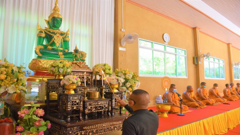 วัดท่าขนุน  จัดพิธีเจริญพระพุทธมนต์ เพื่อถวายพระพรชัยมงคลแด่เจ้าฟ้าพัชรกิติยาภาฯ