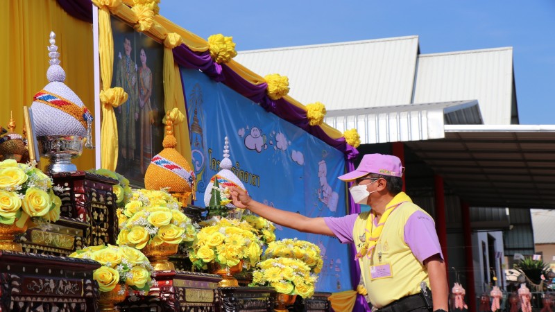 รองผู้ว่าฯ กาญจนบุรี นำปชช.-จิตอาสาร่วมทำกิจกรรมจิตอาสาพัฒนาปรับปรุงภูมิทัศน์ เนื่องในวันสมเด็จพระเจ้าตากสินมหาราช