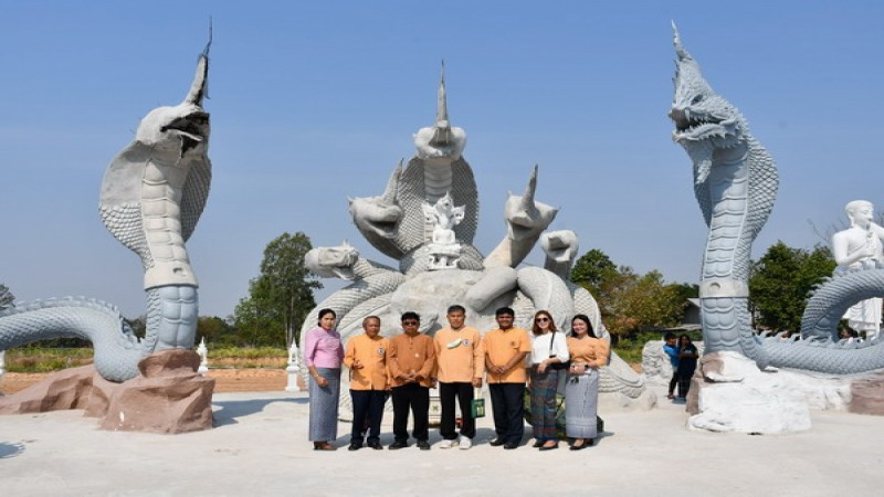 สภาวัฒนธรรมจังหวัด เชิญชมเกาะนาคเมืองบาดาลยิ่งใหญ่สวยงามที่วัดไตรสามัคคี ชมพญานาคมากถึง 15 ตนเต็มเมืองบาดาลตระการตา