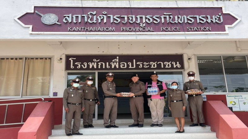 พล.ต.ต.ลาภ ศรีสำอางค์ กำชับ ตร.ทุกนายให้ปฏิบัติตามแนวทางการยกระดับการบริการประชาชนของสถานีตำรวจ