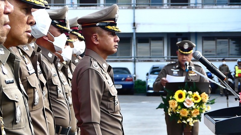 ตำรวจชุมพร ปล่อยแถวกวาดล้างอาชญากรรมช่วงเทศกาลสงกรานต์ ปี 66