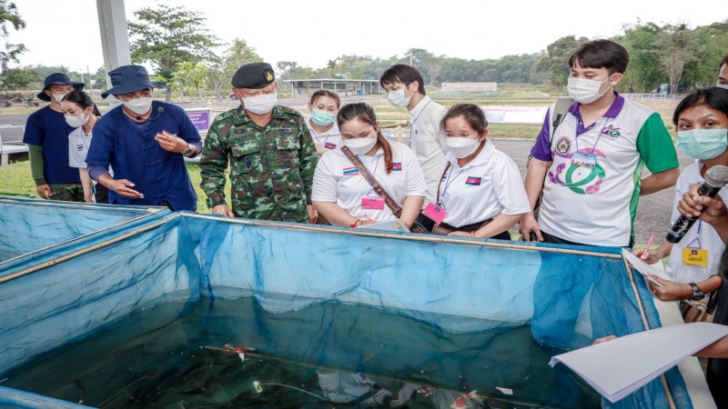 กองกำลังสุรนารี ขยายผลโครงการด้านการเกษตรสู่หมู่บ้านเข้มแข็งคู่ขนานตามแนวชายแดนไทย-กัมพูชา