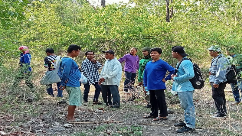 สลด ! "หนุ่มใหญ่วัย 51 ปี" เข้าป่าหาผักหวานในเขตสลักพระฯ หายตัวข้ามวัน สุดท้ายพบกลายเป็นศพ