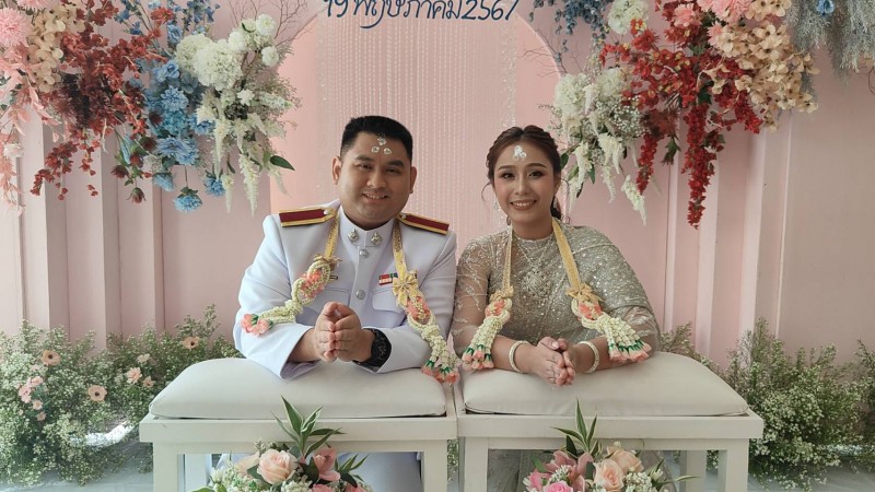 เลขาสมาคมสื่อมวลชนจังหวัดสิงห์บุรีจัดงานแต่งงานลูกสาวสุดสวย