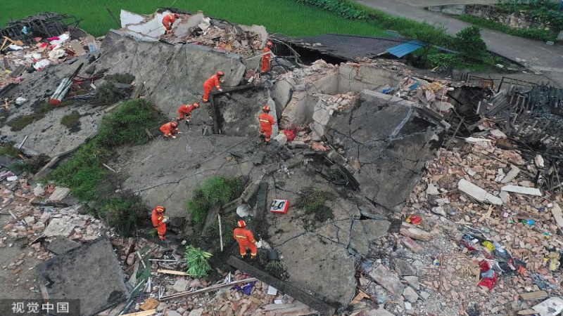 เกิดแผ่นดินไหวรุนแรงใน "มณฑลเสฉวน" กลางดึก เสียชีวิตแล้ว 12 ราย - บาดเจ็บเกินร้อย