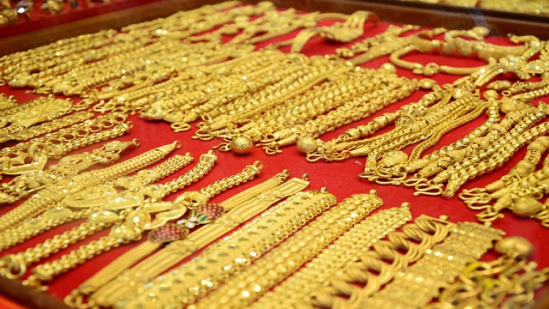 "ราคาทอง" เปิดตลาดเช้านี้ ยังลดลงต่อเนื่อง ทองคำแท่งขายออก 20,350