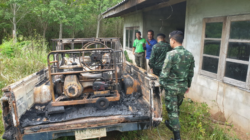 "ลูกจ้างพม่าวัย 30" สุดโหด! ราดน้ำมันจุดไฟเผารถยนต์วอด หลังถูกนายจ้างด่า