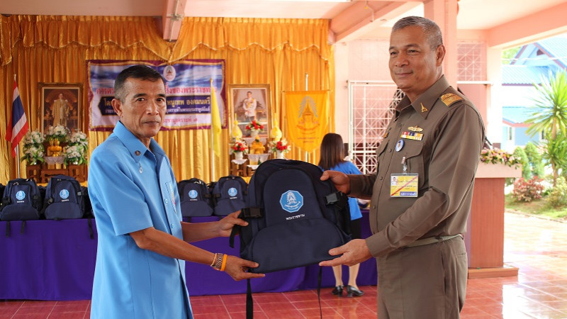 องคมนตรี ลงพื้นที่เมืองคอน ตรวจเยี่ยมโรงเรียนราชประชานุเคราะห์ ระหว่างวันที่ 19-21 ก.ย.