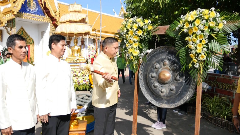 "รองผู้ว่าฯลพบุรี" เปิดงานประเพณีชักพระศรีอาริย์ วัดไลย์ ประจำปี 2562 ครั้งที่ 2 (คลิป)