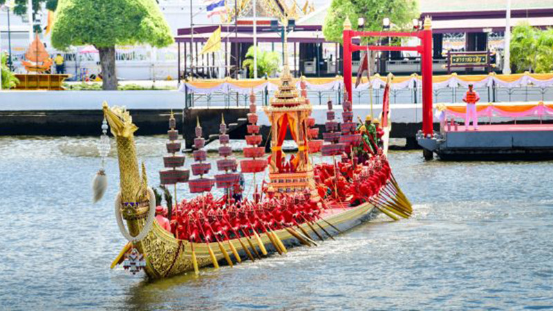 ซ้อมใหญ่เสมือนจริงขบวนเรือพระราชพิธีฯ - ขสมก.จัดรถบริการประชาชนแทนเรือข้ามฟาก