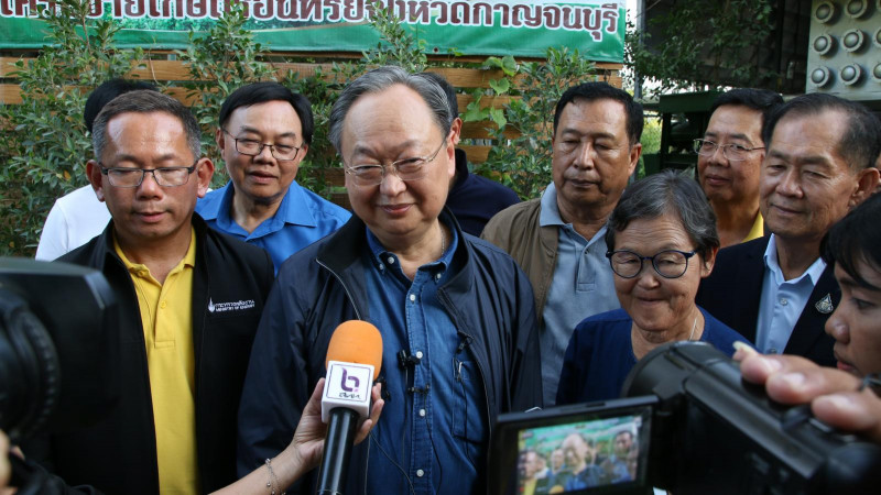 “สนธิรัตน์” เยี่ยมชมโครงการพลังงานสร้างอาชีพแบบผสมผสาน ศูนย์พัฒนาเทคโนโลยีการเกษตรและพลังงานทางเลือกกาญจนบุรี