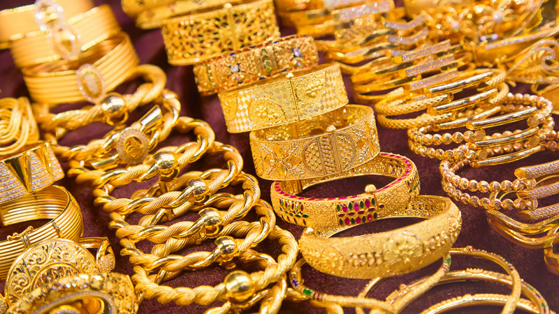 "ราคาทอง" เปิดตลาดเช้าวันนี้ ลดฮวบ ทองคำแท่งรับซื้อบาทละ 21,100