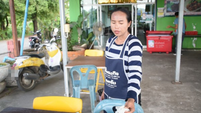 เปิดใจ "ลูกจ้างร้านแจ่วฮ้อน" ยืนยันสะใบนางเป็นของจริง แต่แช่แข็งไว้นาน