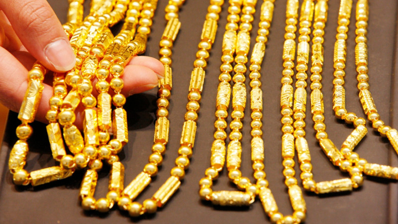 "ราคาทอง" เปิดตลาดเช้าวันนี้ พุ่งขึ้นเล็กน้อย ทองคำแท่งขายออกบาทละ 21,400