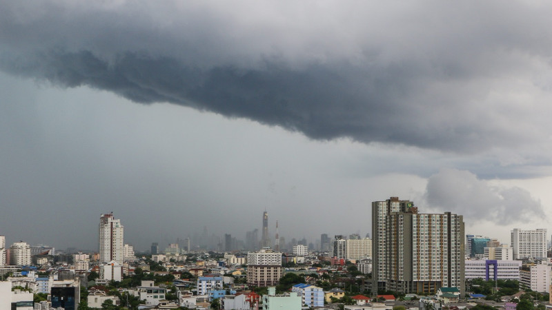 กรมอุตุฯ เผย! "ไทยตอนบน" อากาศเย็นกับมีหมอกในตอนเช้า - ทะเลใต้มีคลื่นลมแรง เรือเล็กควรงดออกจากฝั่ง