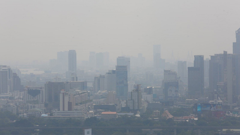 ค่าฝุ่น PM2.5 กรุงเทพฯและปริมณฑล ยังเพิ่มสูงขึ้น เกิดความกดอากาศและการสะสมตัวของฝุ่น