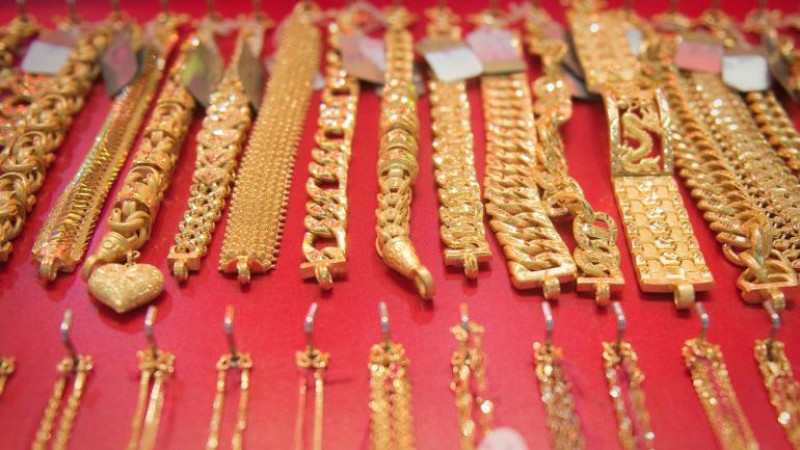 "ราคาทอง" เปิดตลาดเช้าวันนี้ ลดลงเล็กน้อย ทองคำแท่งรับซื้อบาทละ 22,250